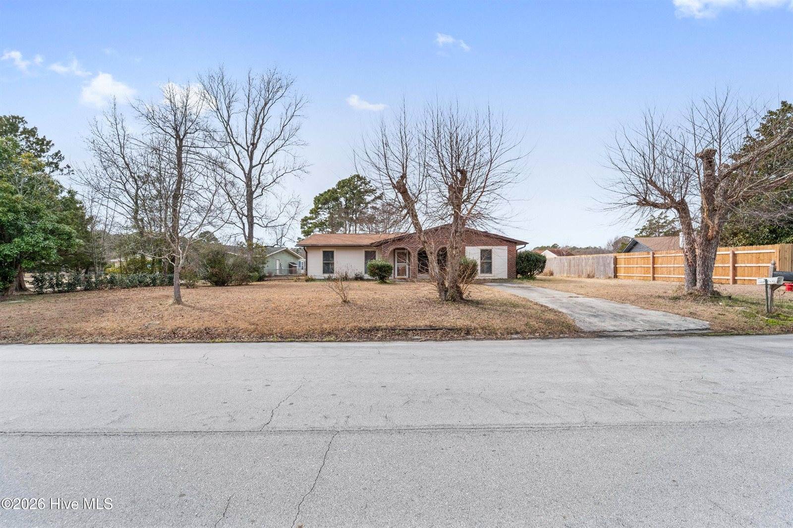 6002 East Red Oak Court, Jacksonville, NC 28546