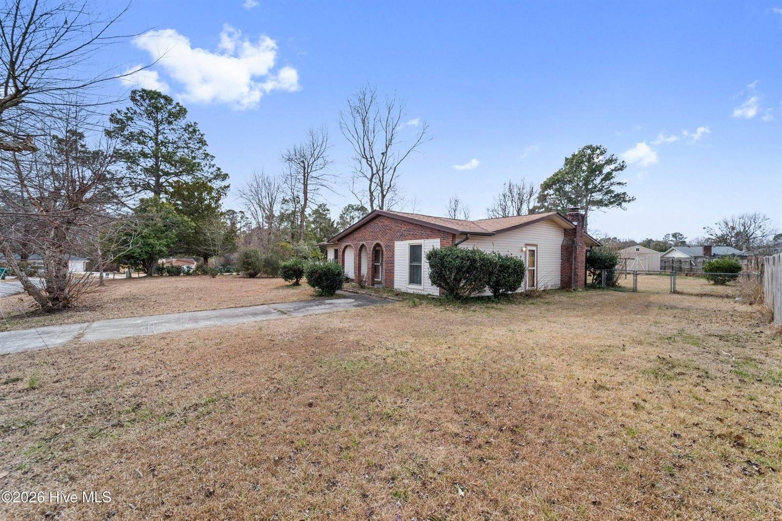 6002 East Red Oak Court, Jacksonville, NC 28546