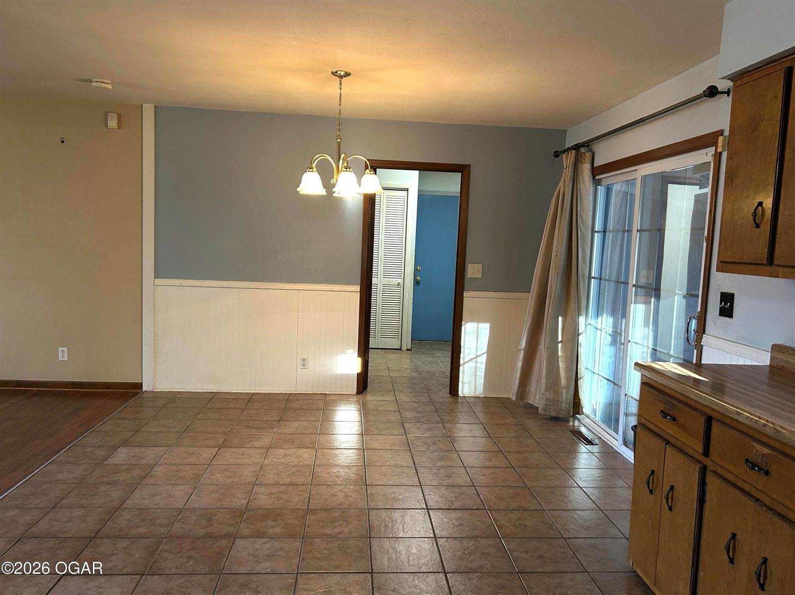 714 Pine Street, Carthage, MO 64836