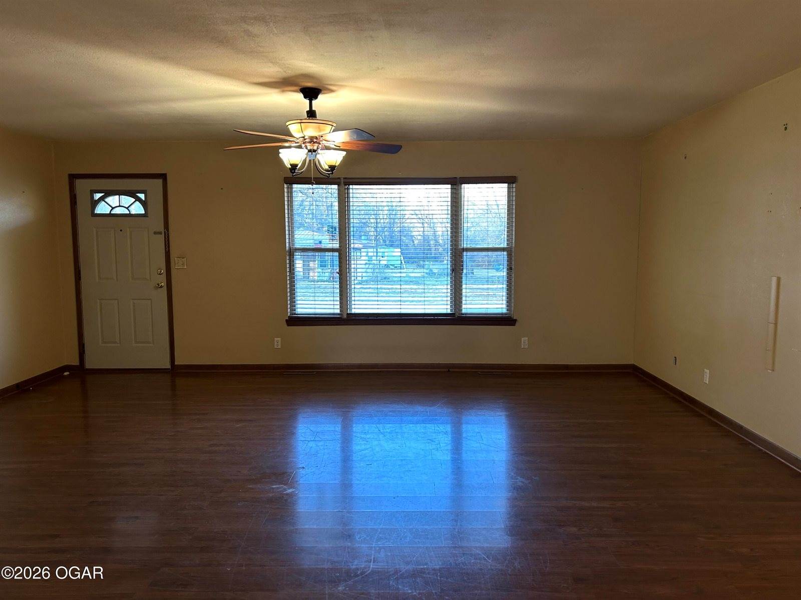 714 Pine Street, Carthage, MO 64836