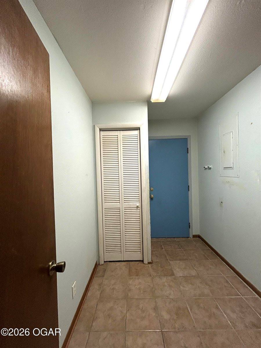 714 Pine Street, Carthage, MO 64836