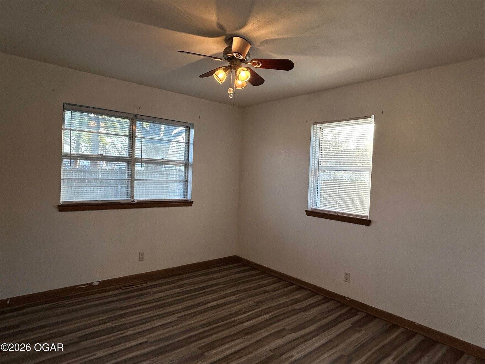 714 Pine Street, Carthage, MO 64836