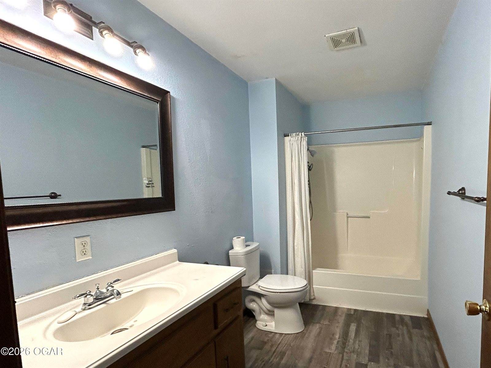 714 Pine Street, Carthage, MO 64836