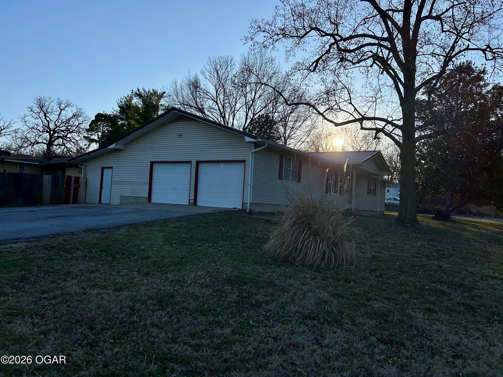 714 Pine Street, Carthage, MO 64836
