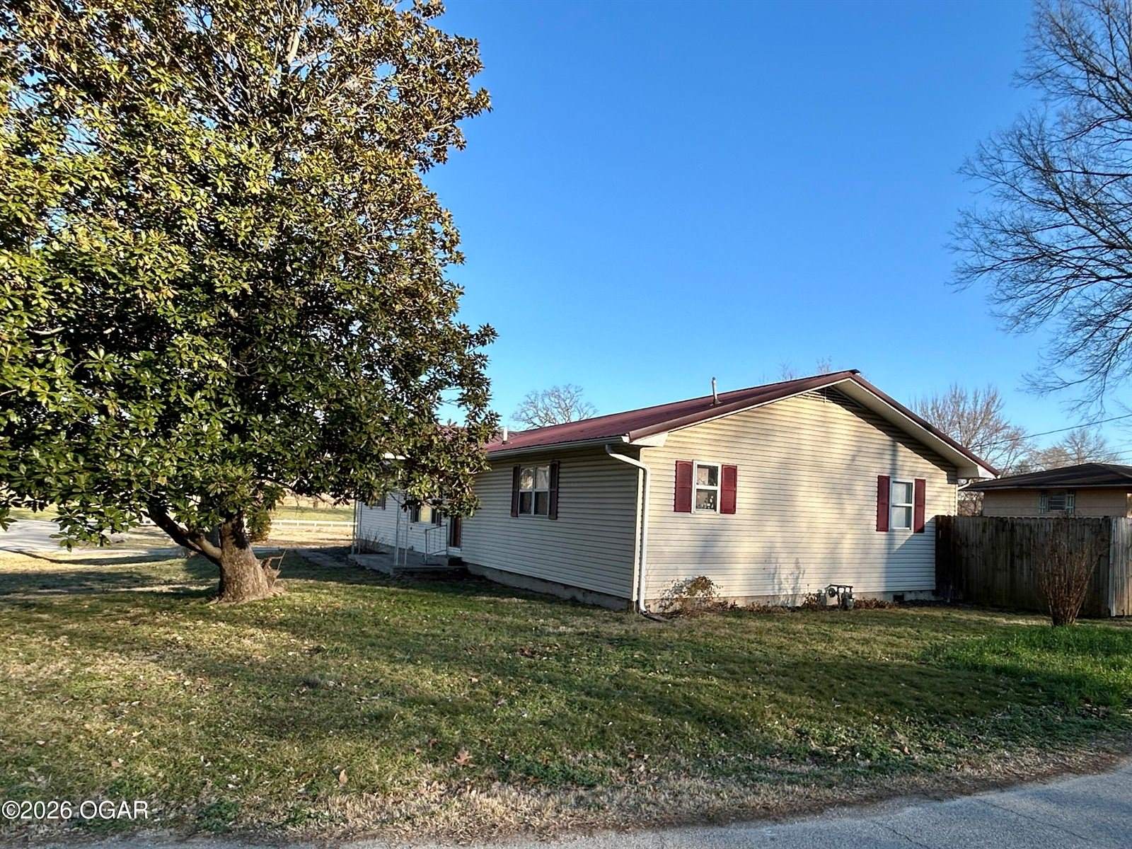 714 Pine Street, Carthage, MO 64836
