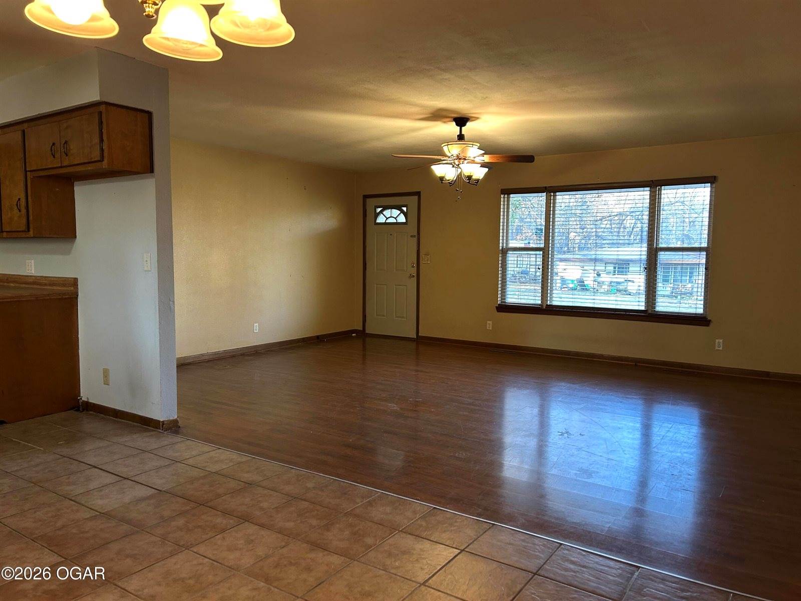 714 Pine Street, Carthage, MO 64836