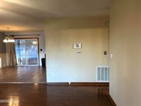 714 Pine Street, Carthage, MO 64836