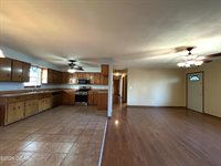 714 Pine Street, Carthage, MO 64836