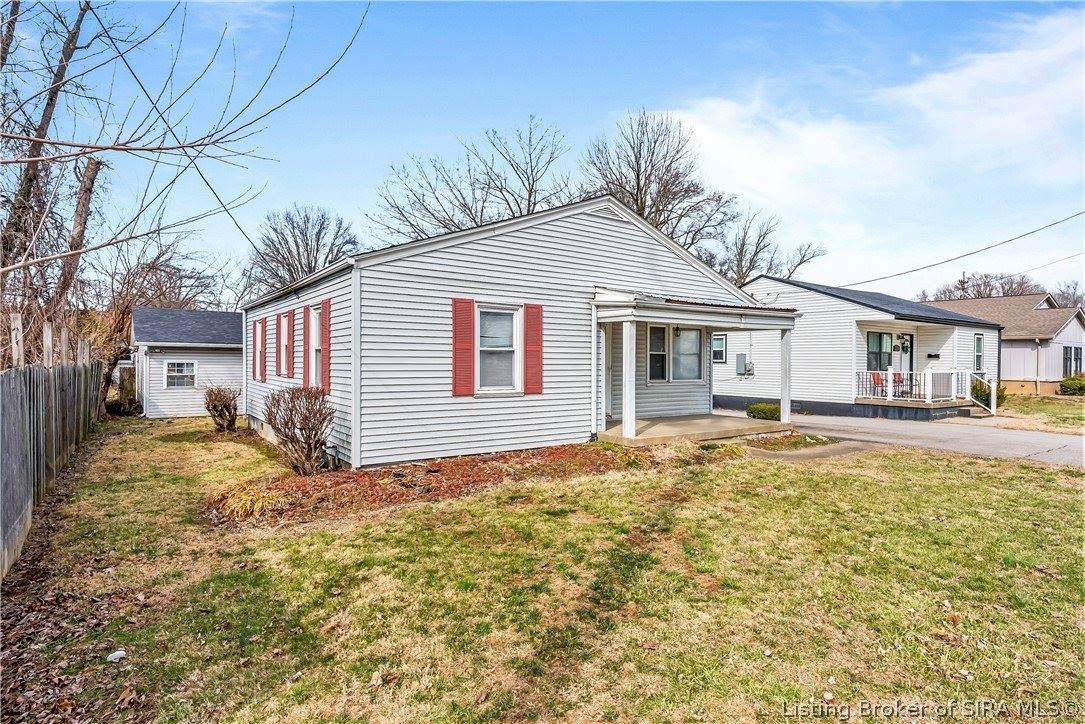 1327 East 8th Street, Jeffersonville, IN 47130