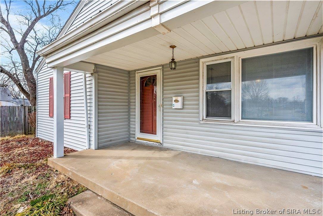 1327 East 8th Street, Jeffersonville, IN 47130