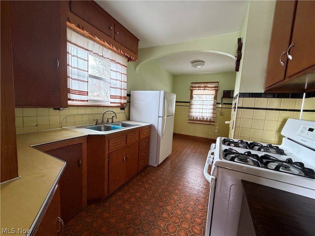 3332 Sheridan Road, Youngstown, OH 44502