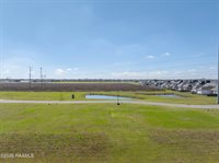 105 Tarpon Springs Way, Youngsville, LA 70592