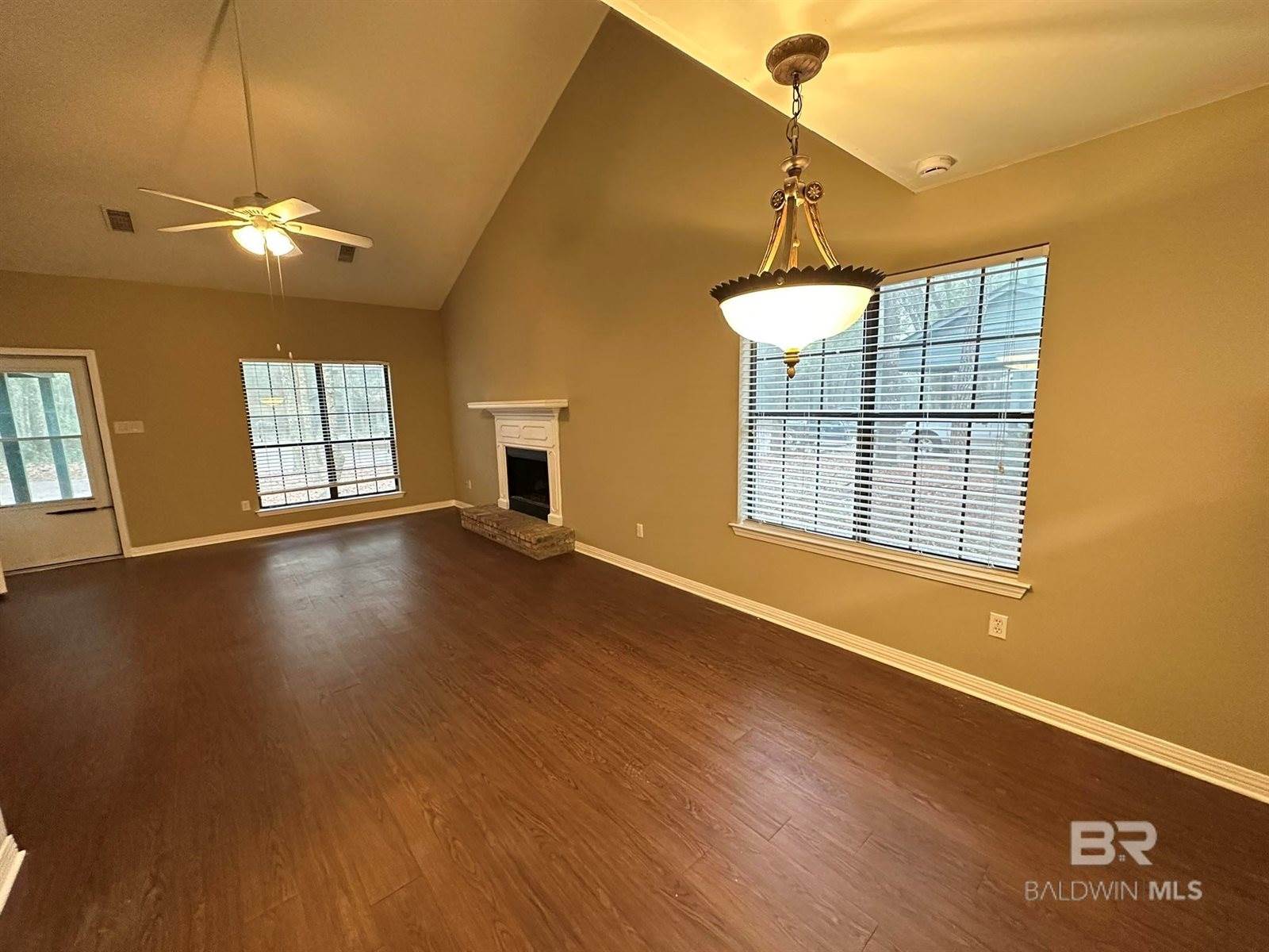 60 Summer Oaks Drive, Daphne, AL 36526