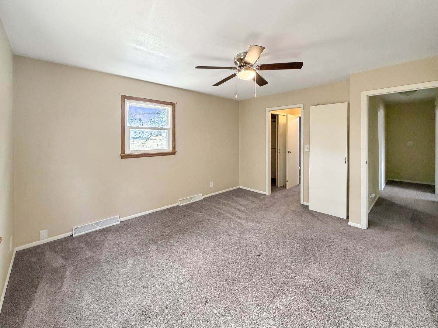 1419 Finch Street, Freeport, IL 61032