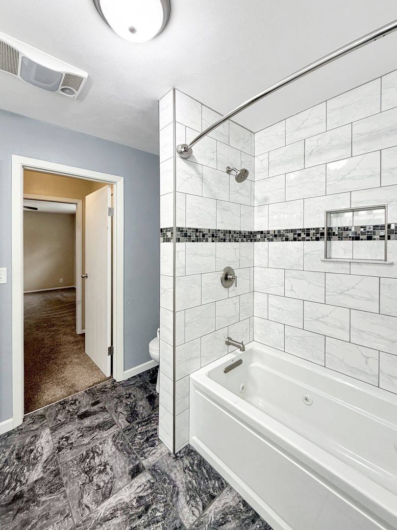 1419 Finch Street, Freeport, IL 61032