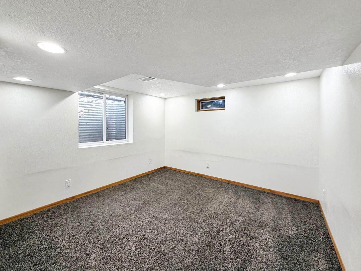 1419 Finch Street, Freeport, IL 61032