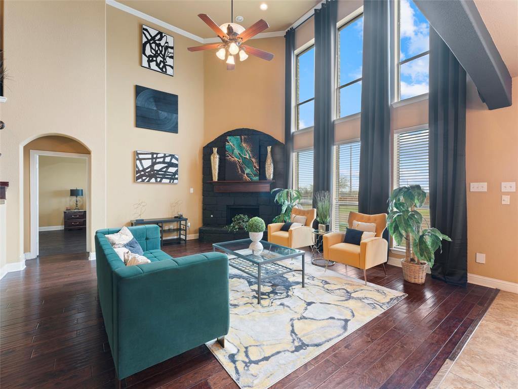 105 Kelly Drive, Waxahachie, TX 75167