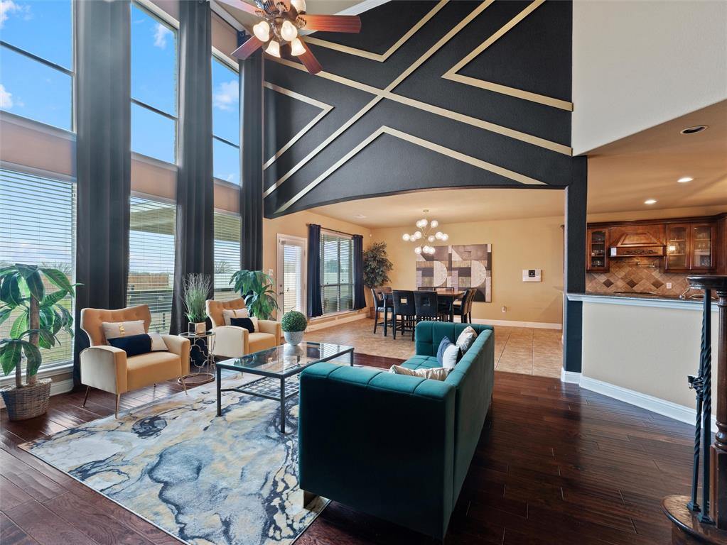 105 Kelly Drive, Waxahachie, TX 75167