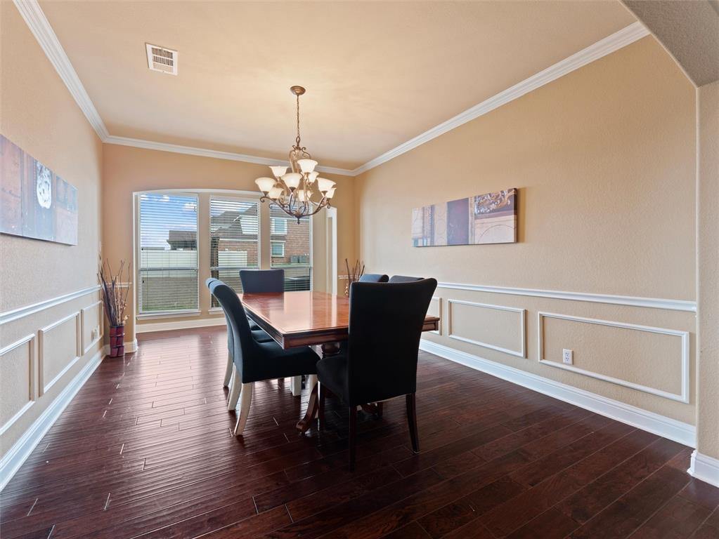 105 Kelly Drive, Waxahachie, TX 75167