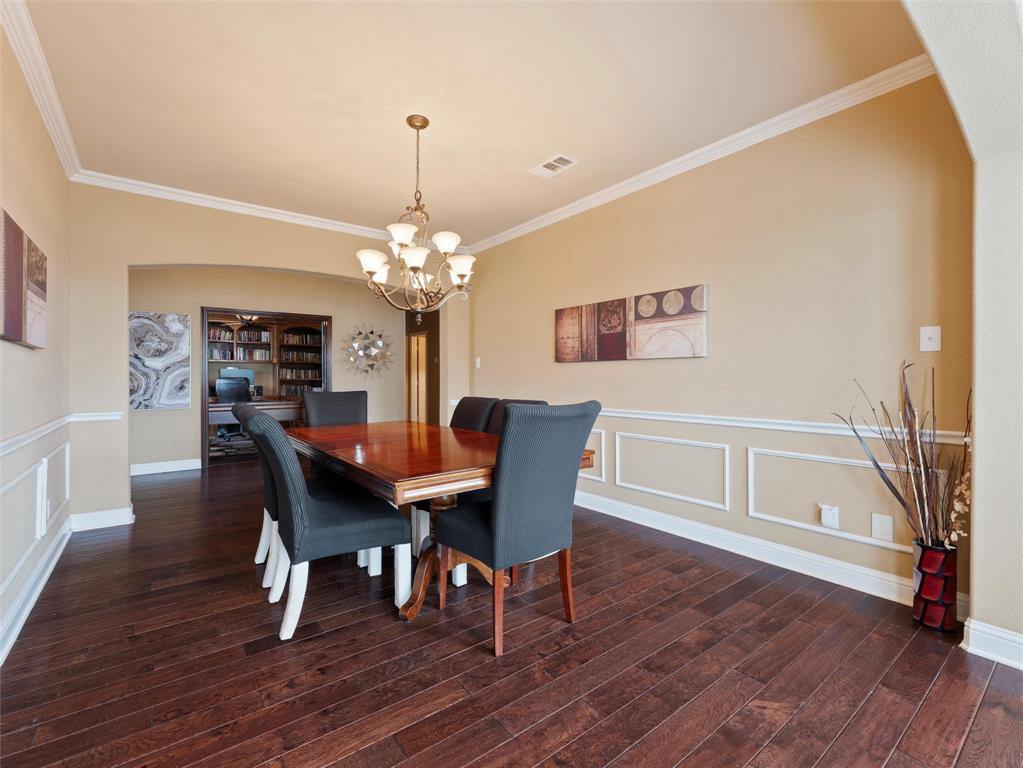 105 Kelly Drive, Waxahachie, TX 75167