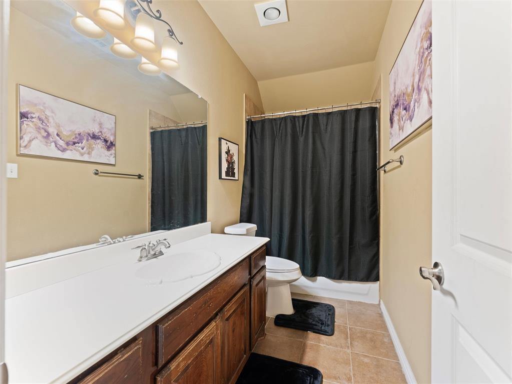 105 Kelly Drive, Waxahachie, TX 75167