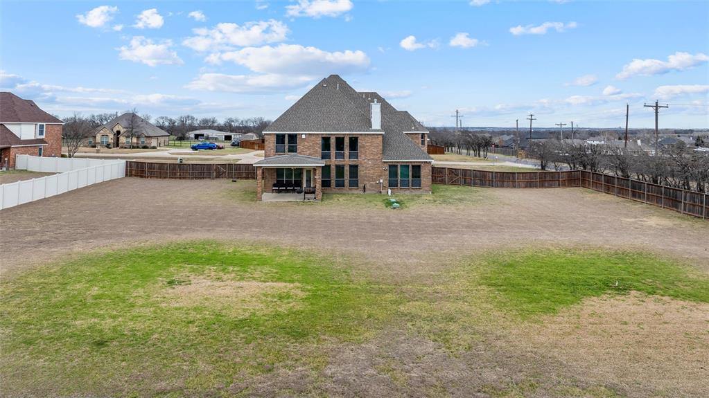 105 Kelly Drive, Waxahachie, TX 75167
