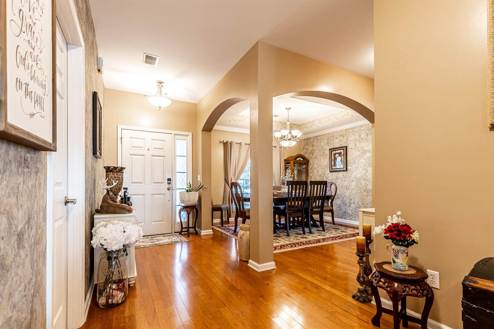 9615 North Carousel Circle, Summerville, SC 29485