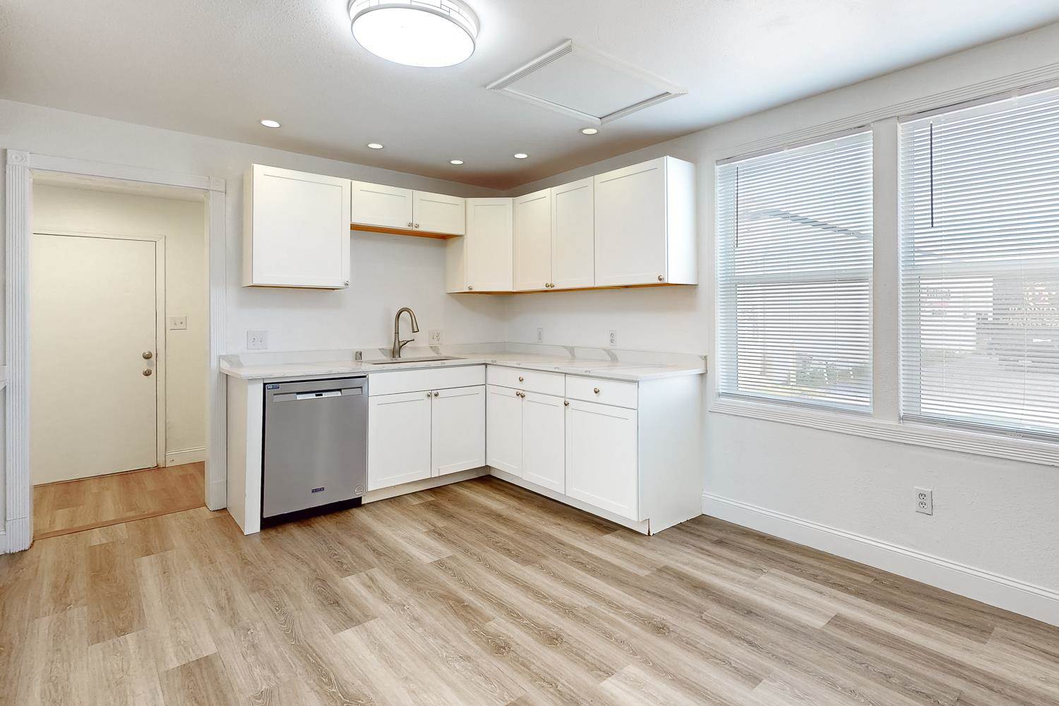 444 Teegarden Avenue, Yuba City, CA 95991