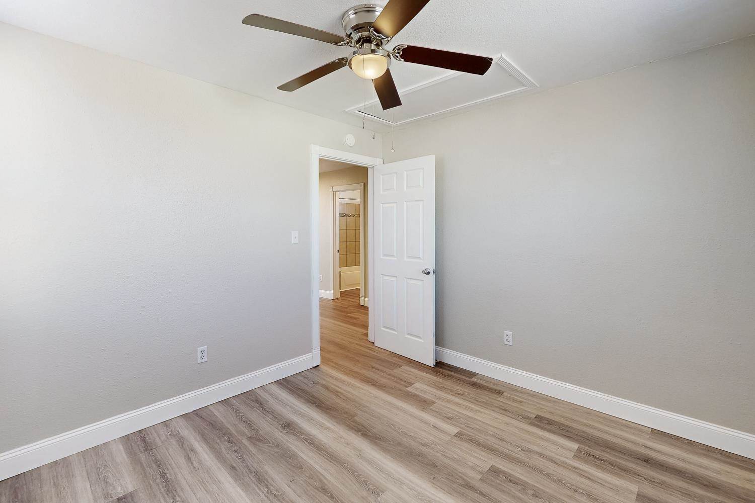 444 Teegarden Avenue, Yuba City, CA 95991