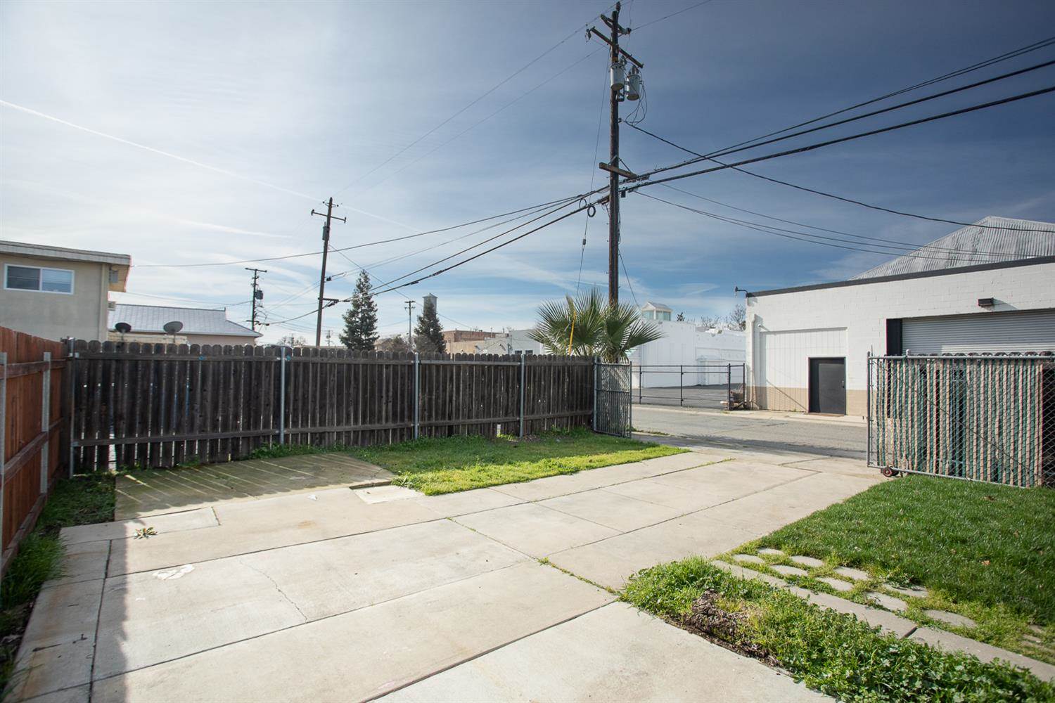 444 Teegarden Avenue, Yuba City, CA 95991