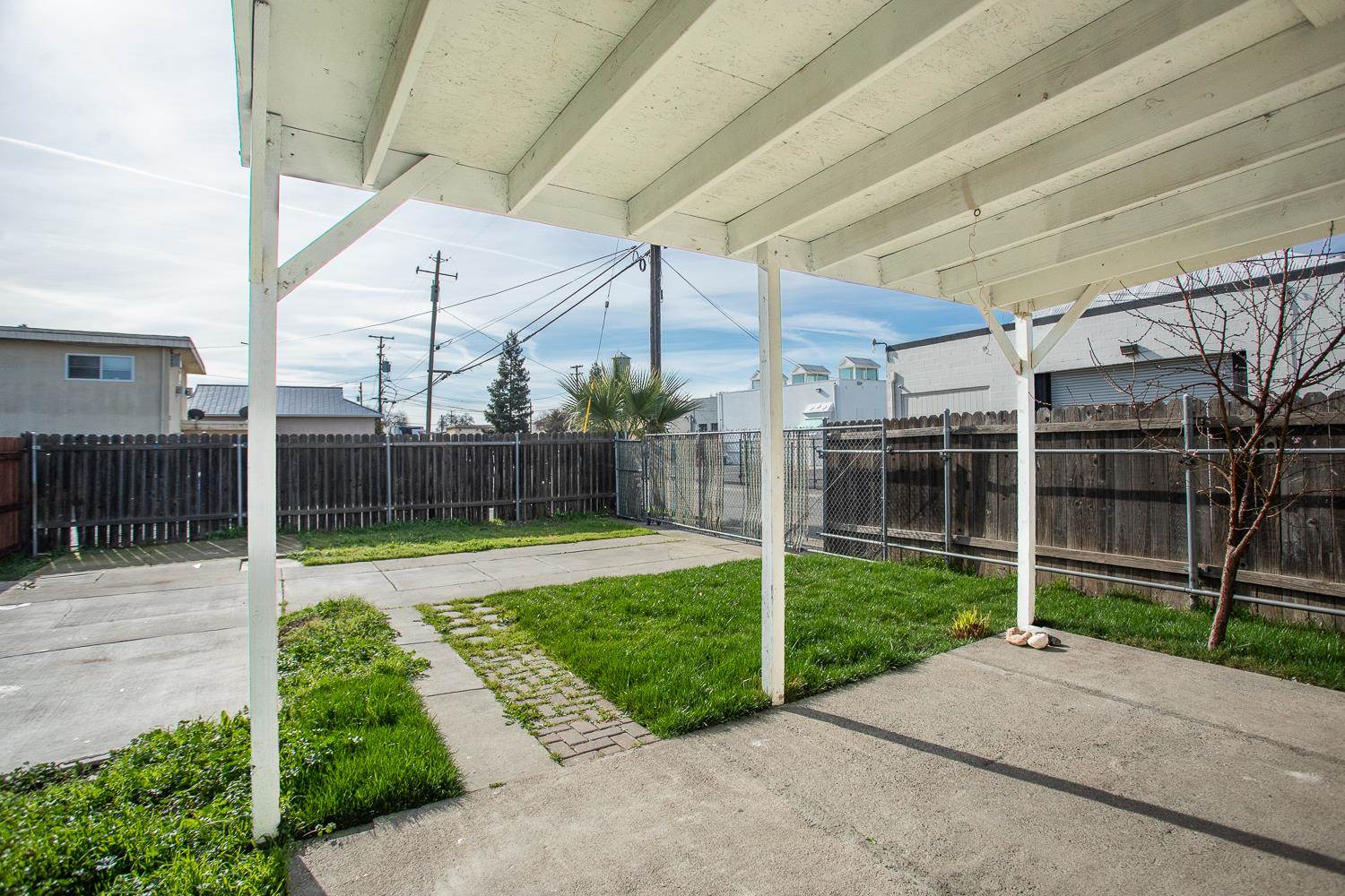 444 Teegarden Avenue, Yuba City, CA 95991