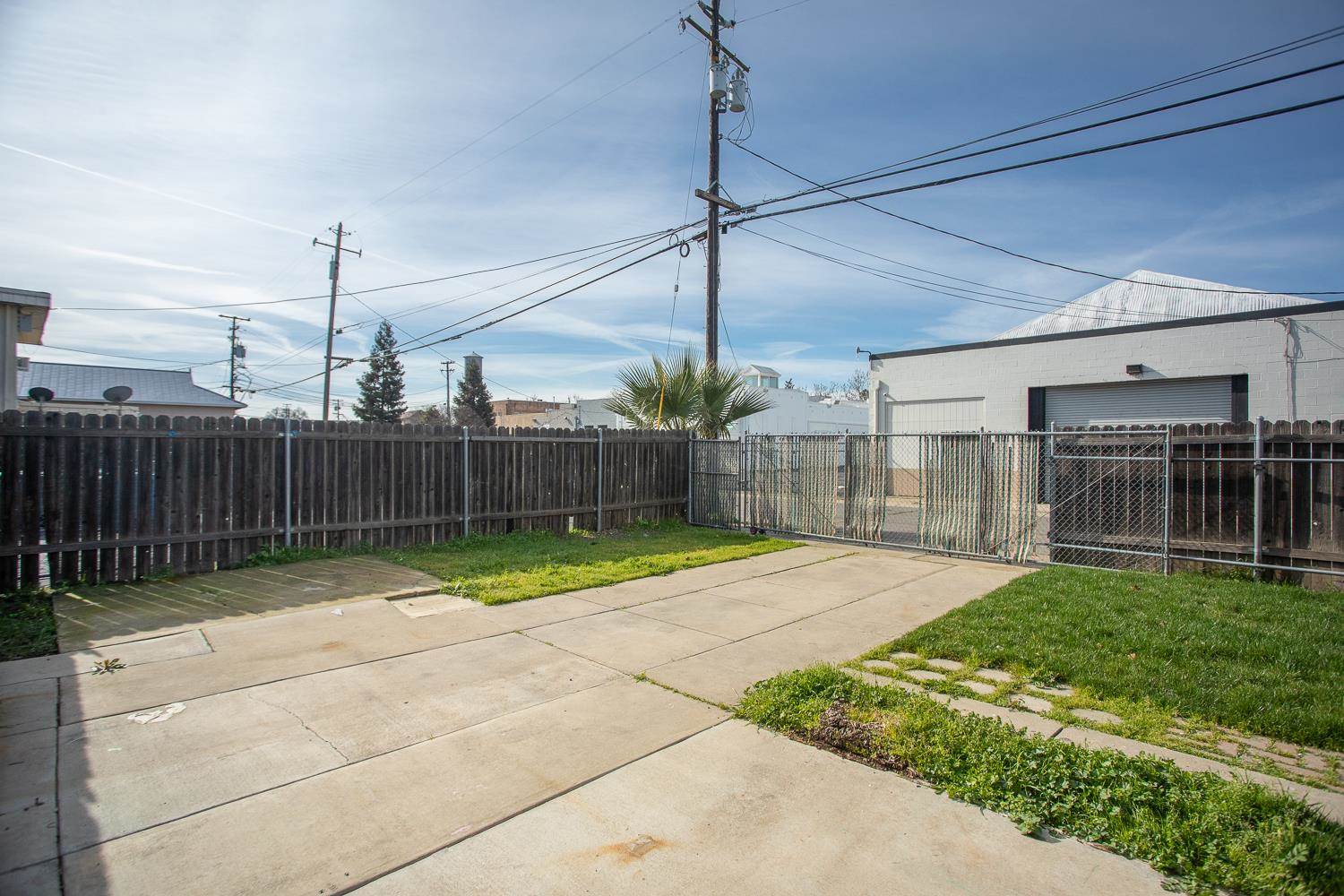 444 Teegarden Avenue, Yuba City, CA 95991