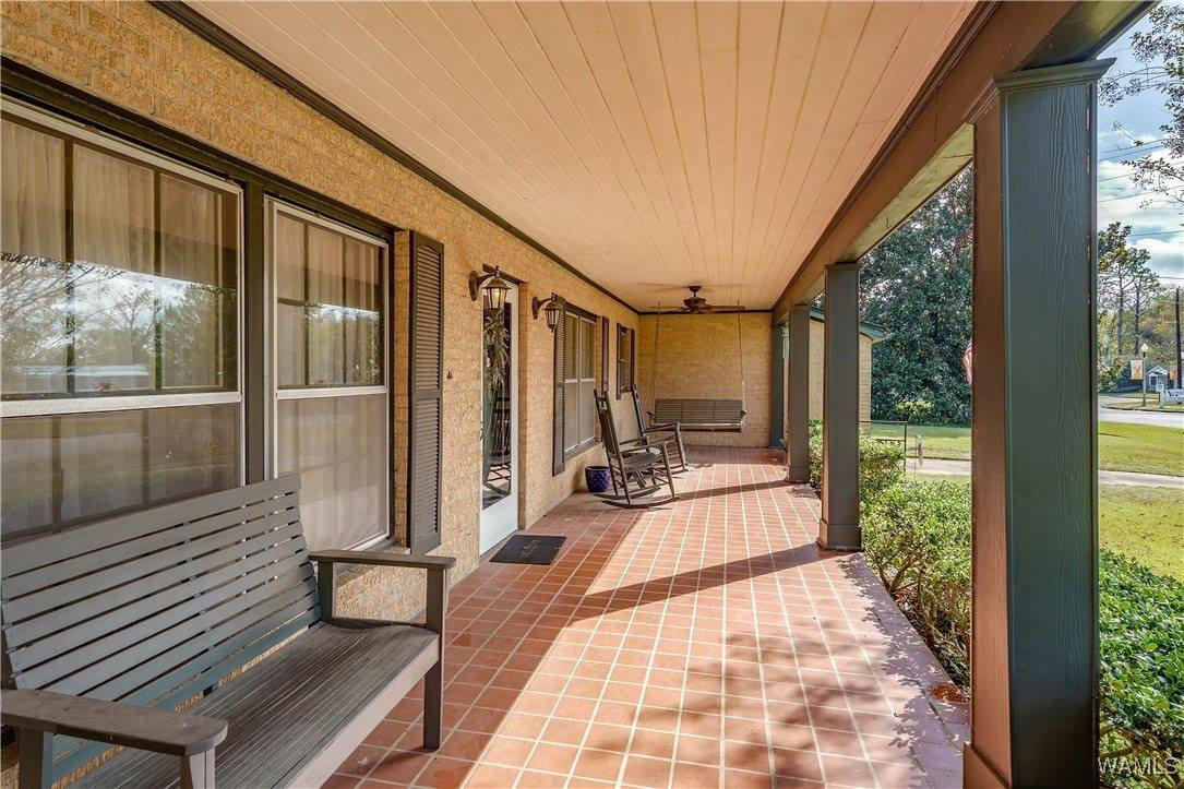 205 E Main Street, Livingston, AL 35470