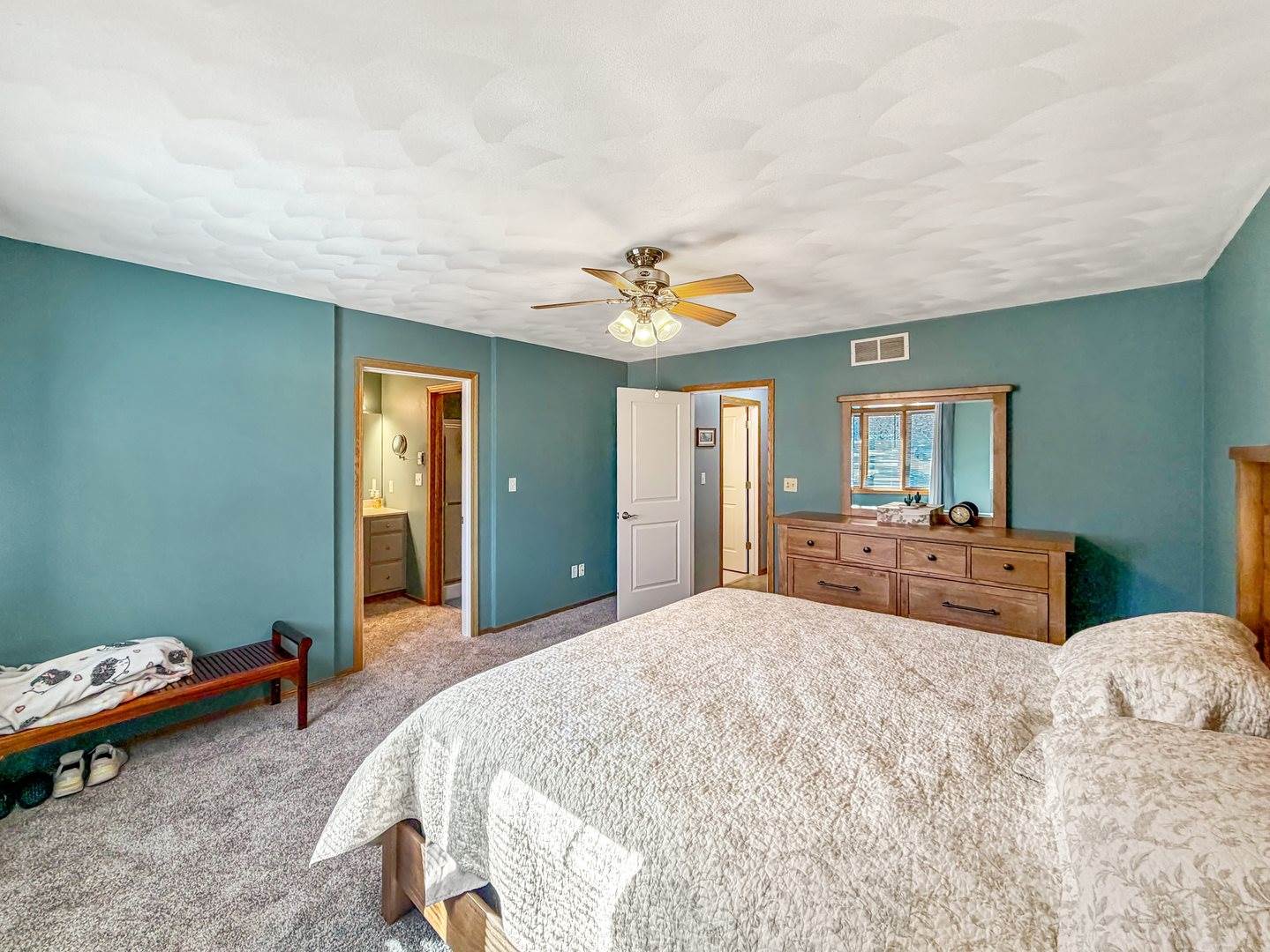 1150 South Greenfield Drive, #1150, Freeport, IL 61032