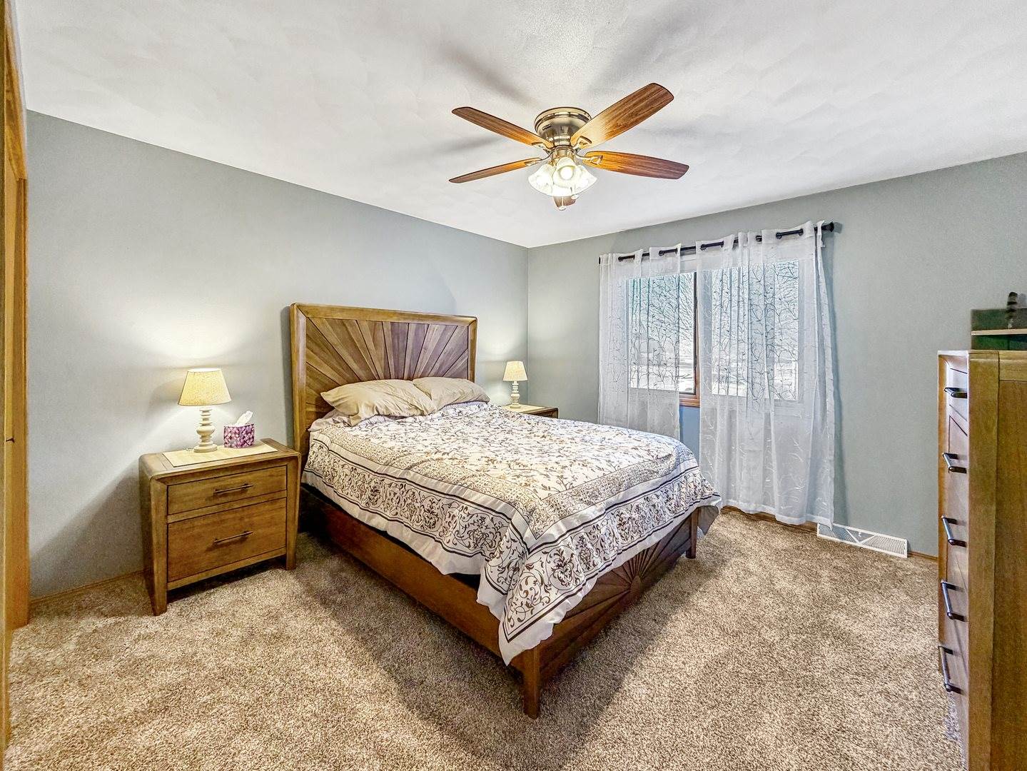 1150 South Greenfield Drive, #1150, Freeport, IL 61032