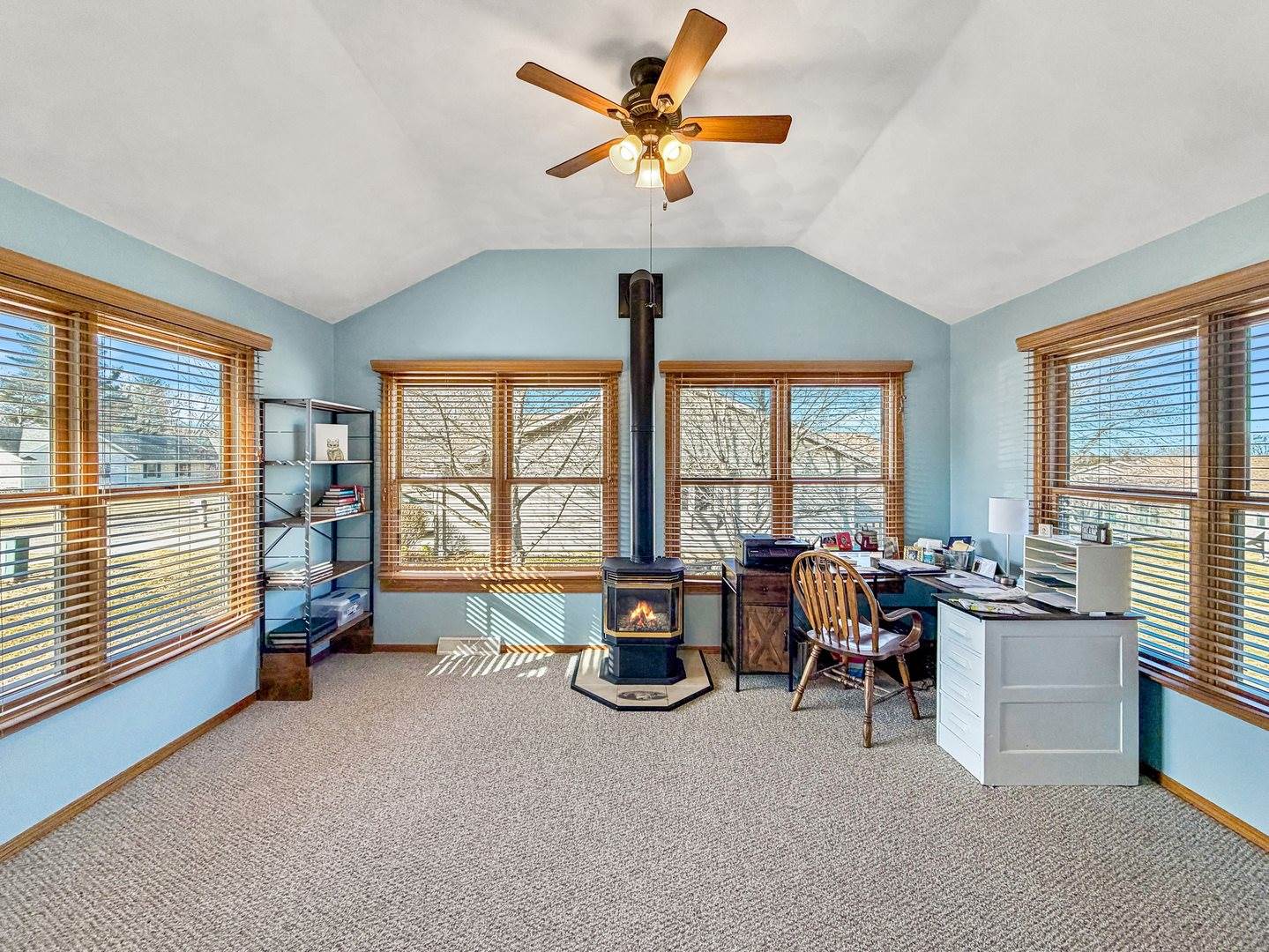 1150 South Greenfield Drive, #1150, Freeport, IL 61032