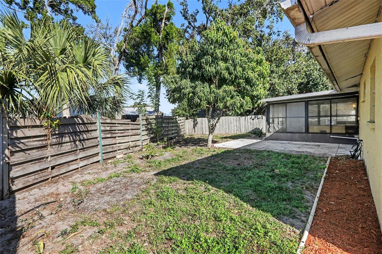 2874 Indianwood Drive, Sarasota, FL 34232