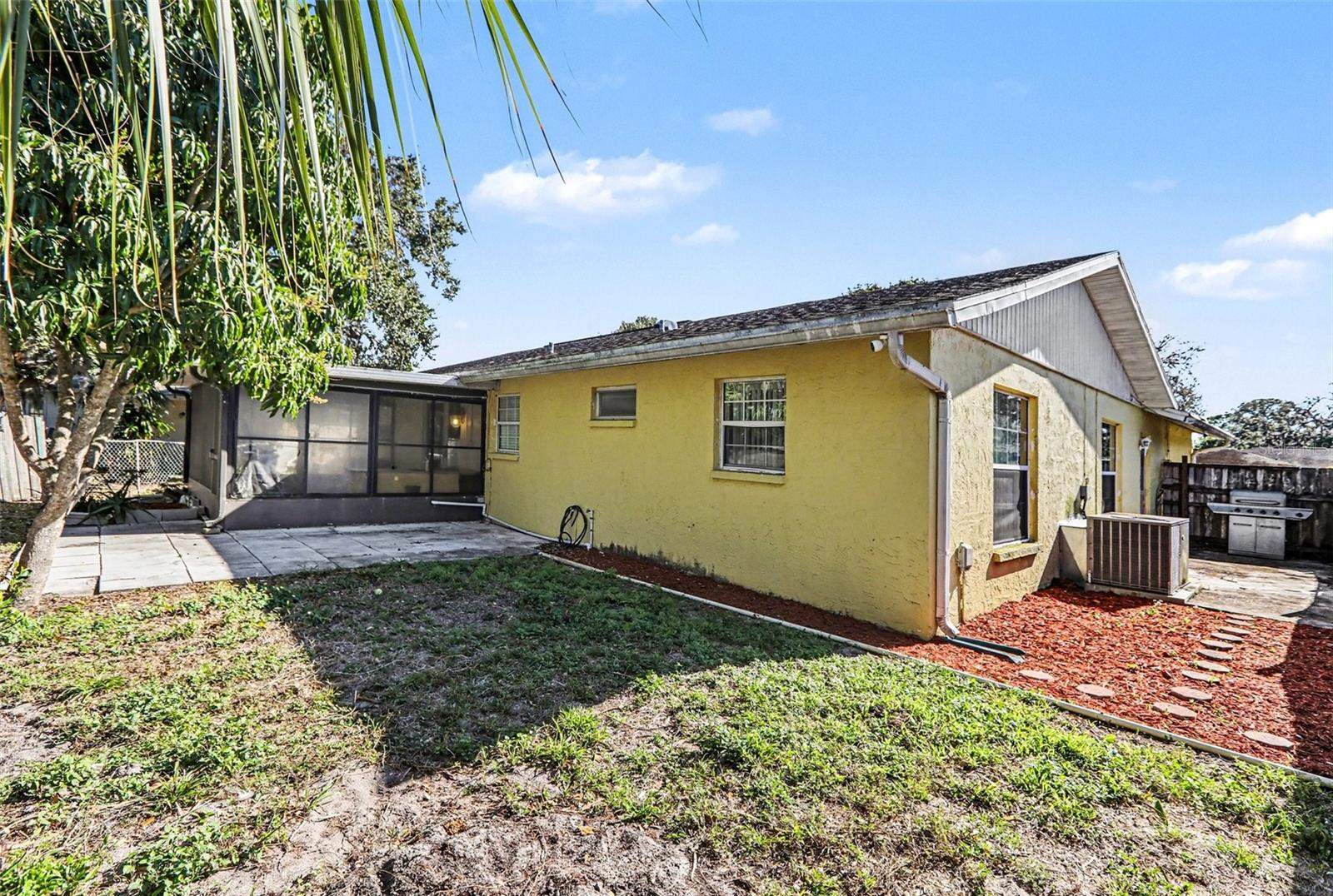 2874 Indianwood Drive, Sarasota, FL 34232