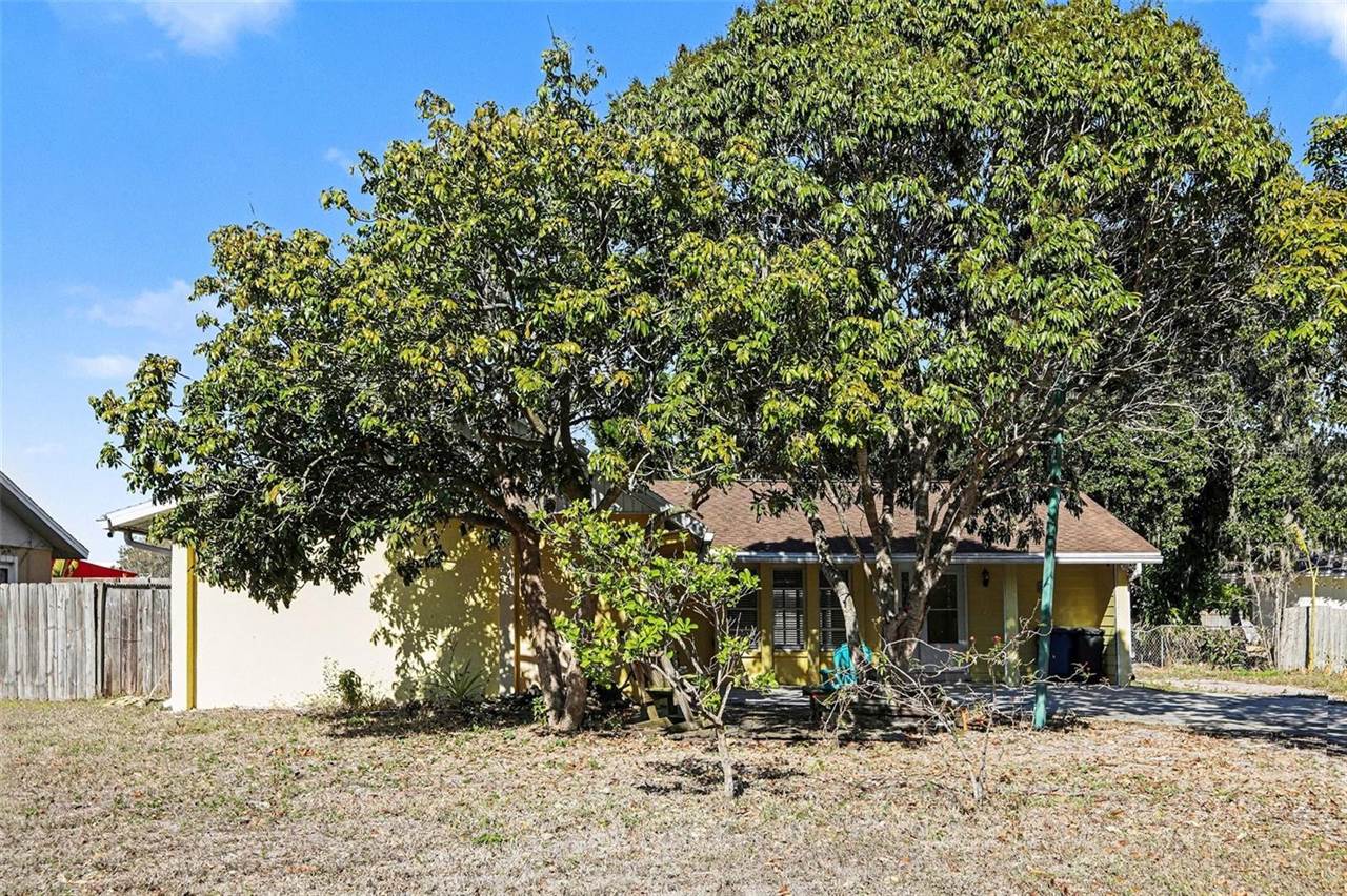 2874 Indianwood Drive, Sarasota, FL 34232