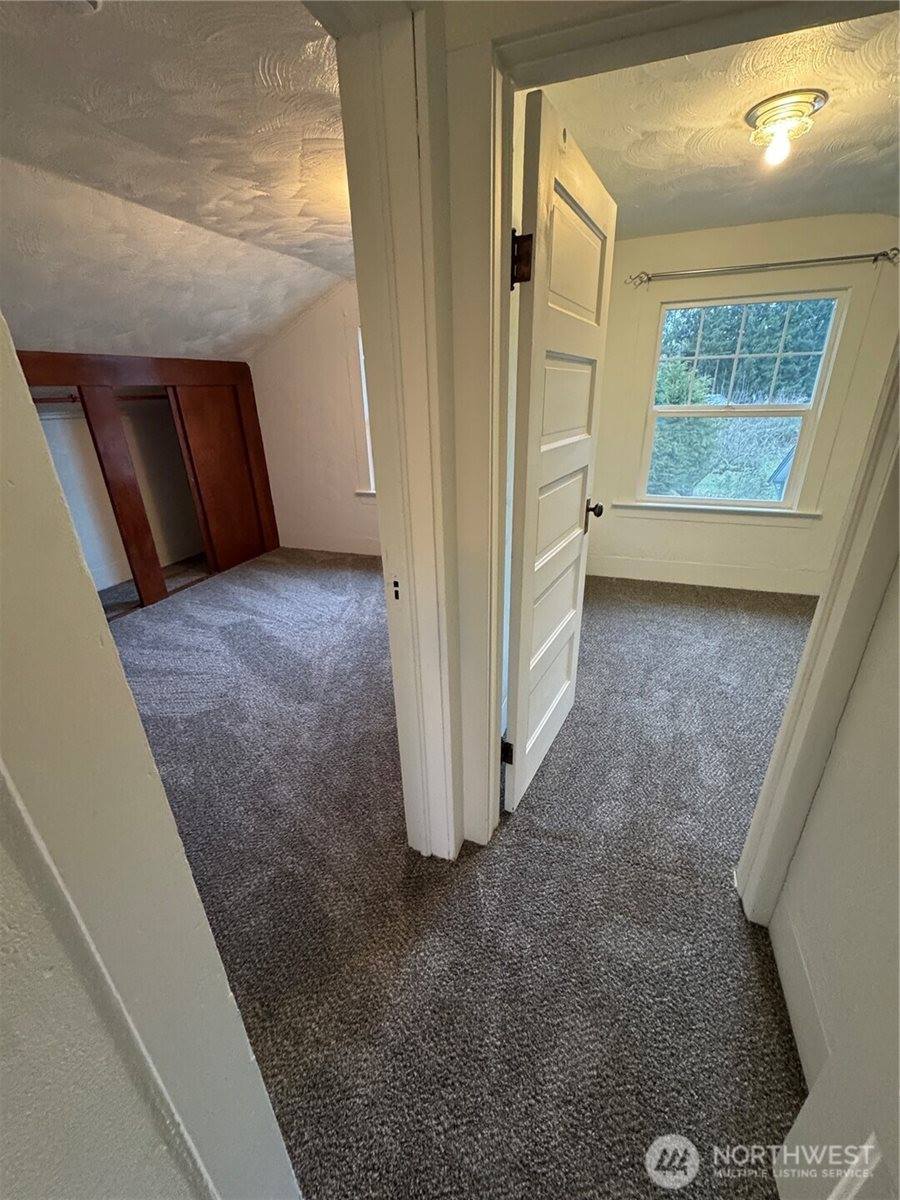 2520 Eureka Avenue, Centralia, WA 98531