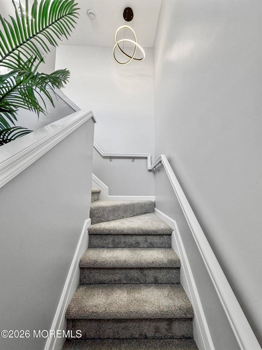 2003 Meadowlands Court, Toms River, NJ 08755