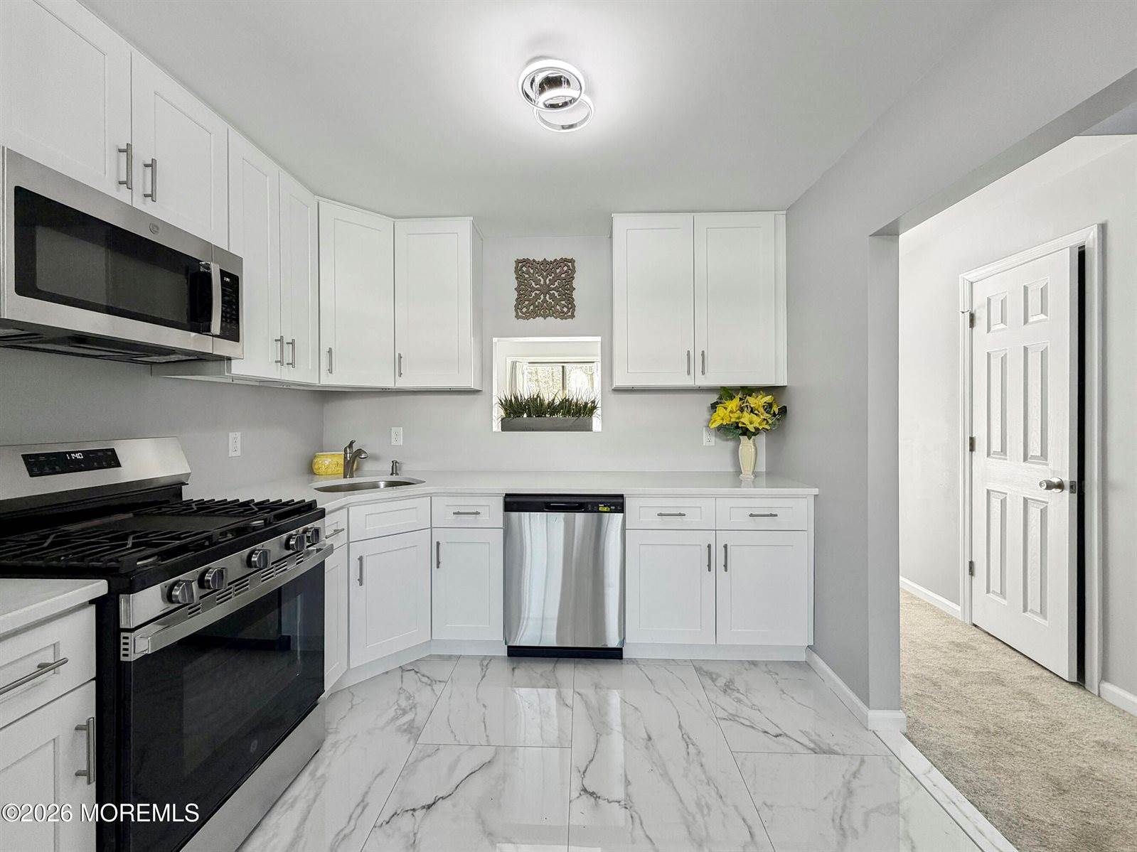 2003 Meadowlands Court, Toms River, NJ 08755