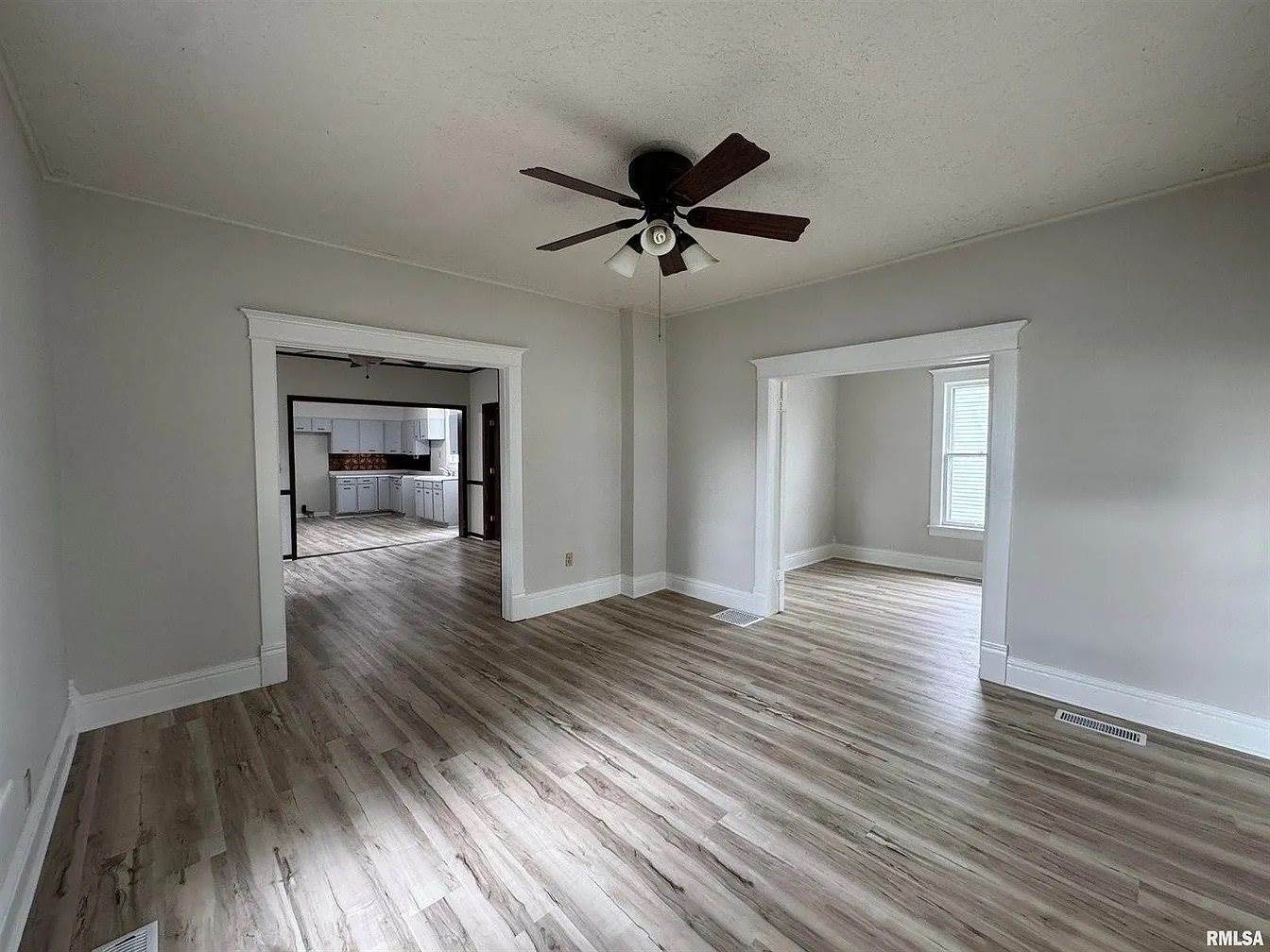 620 North D Street, Monmouth, IL 61462