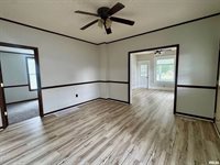 620 North D Street, Monmouth, IL 61462