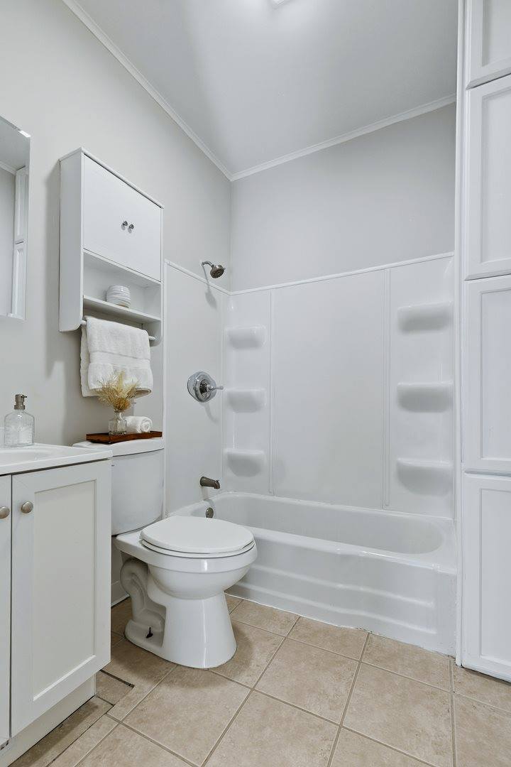 1217 35th Street, Rock Island, IL 61201