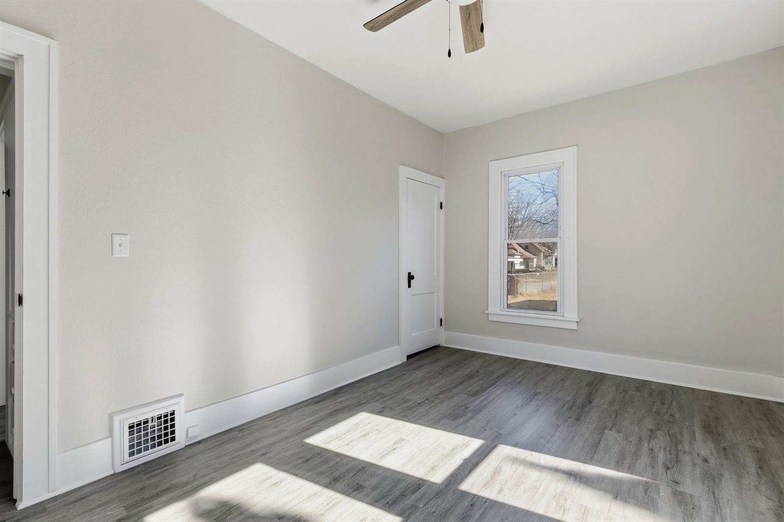 1217 35th Street, Rock Island, IL 61201