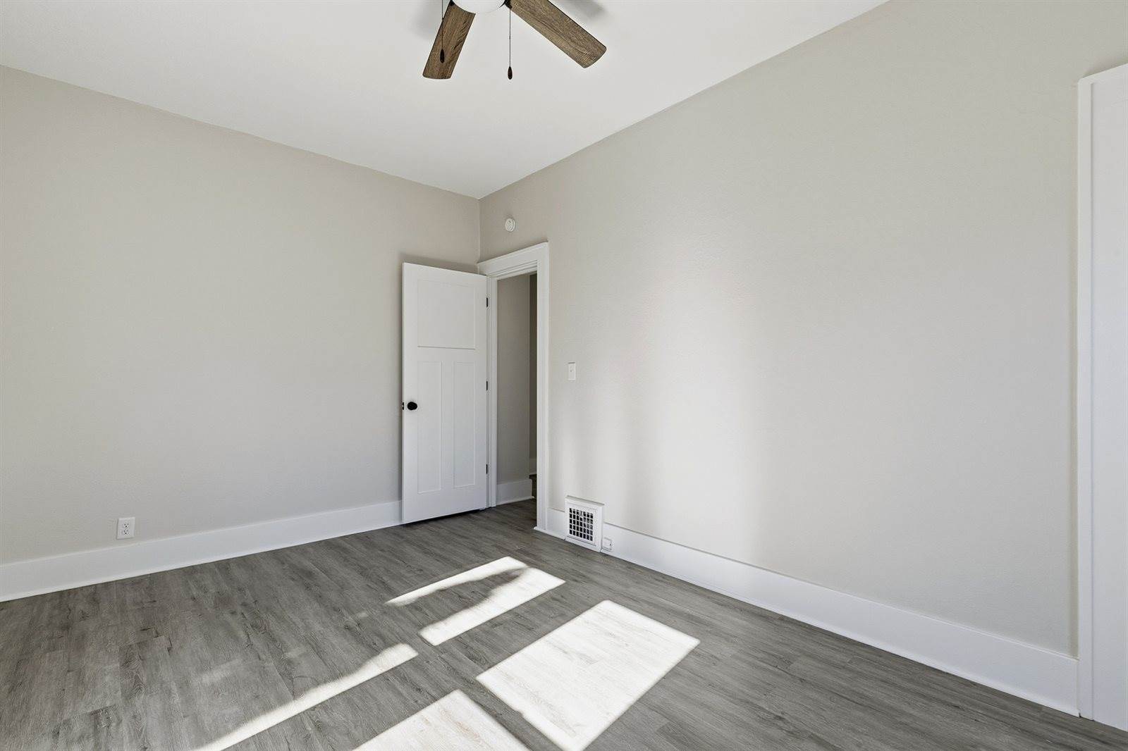 1217 35th Street, Rock Island, IL 61201