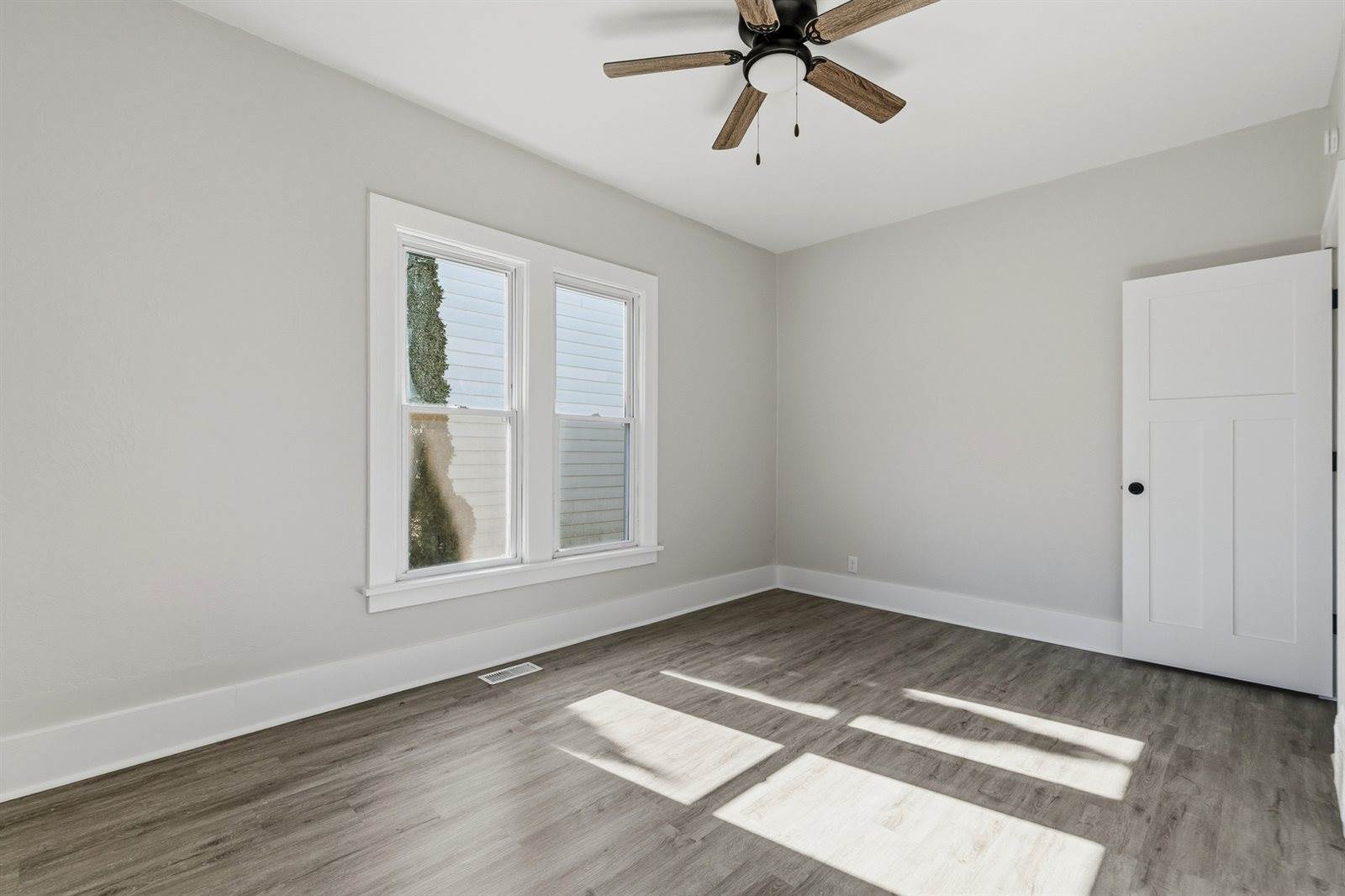 1217 35th Street, Rock Island, IL 61201