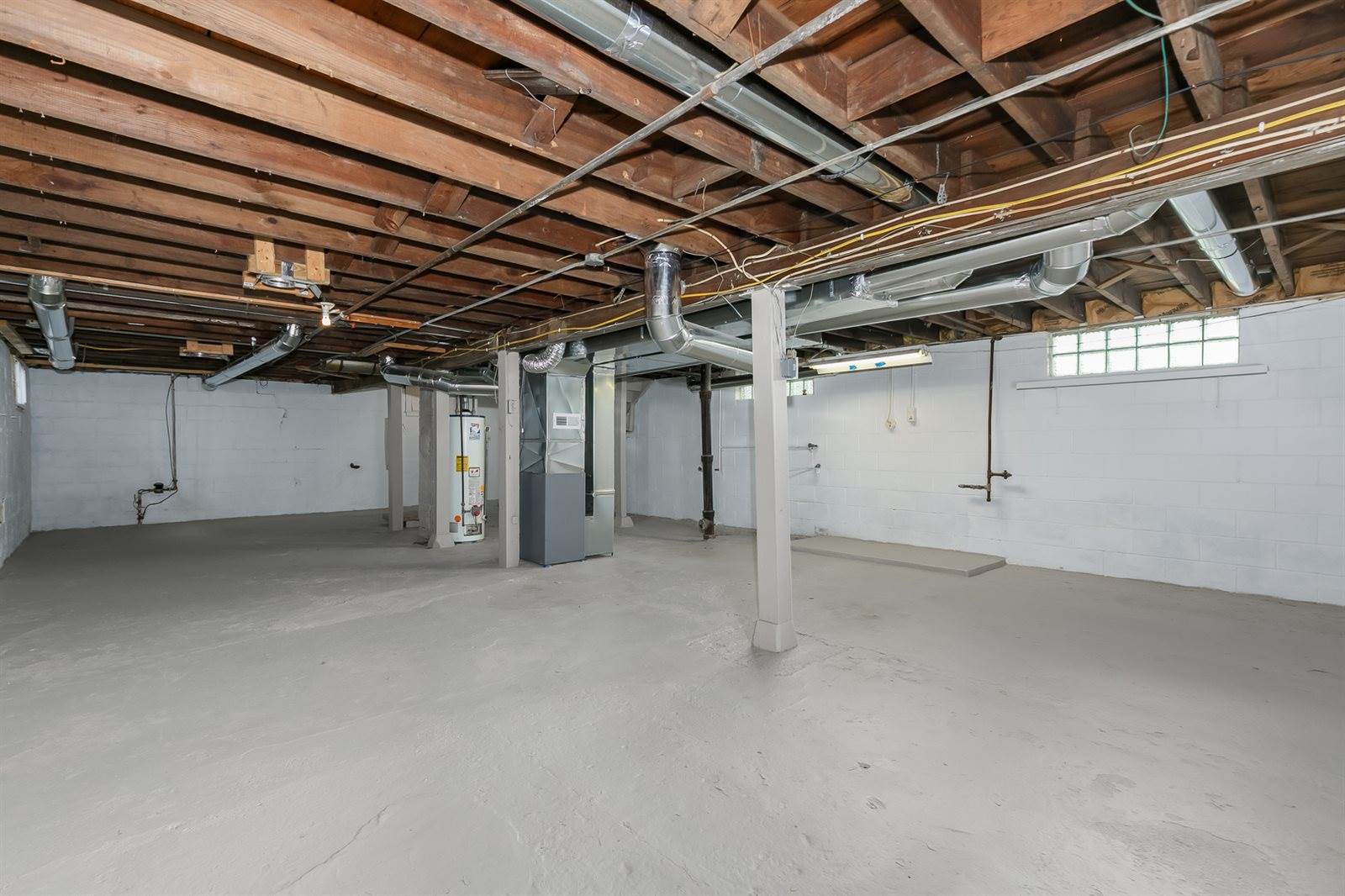 1217 35th Street, Rock Island, IL 61201