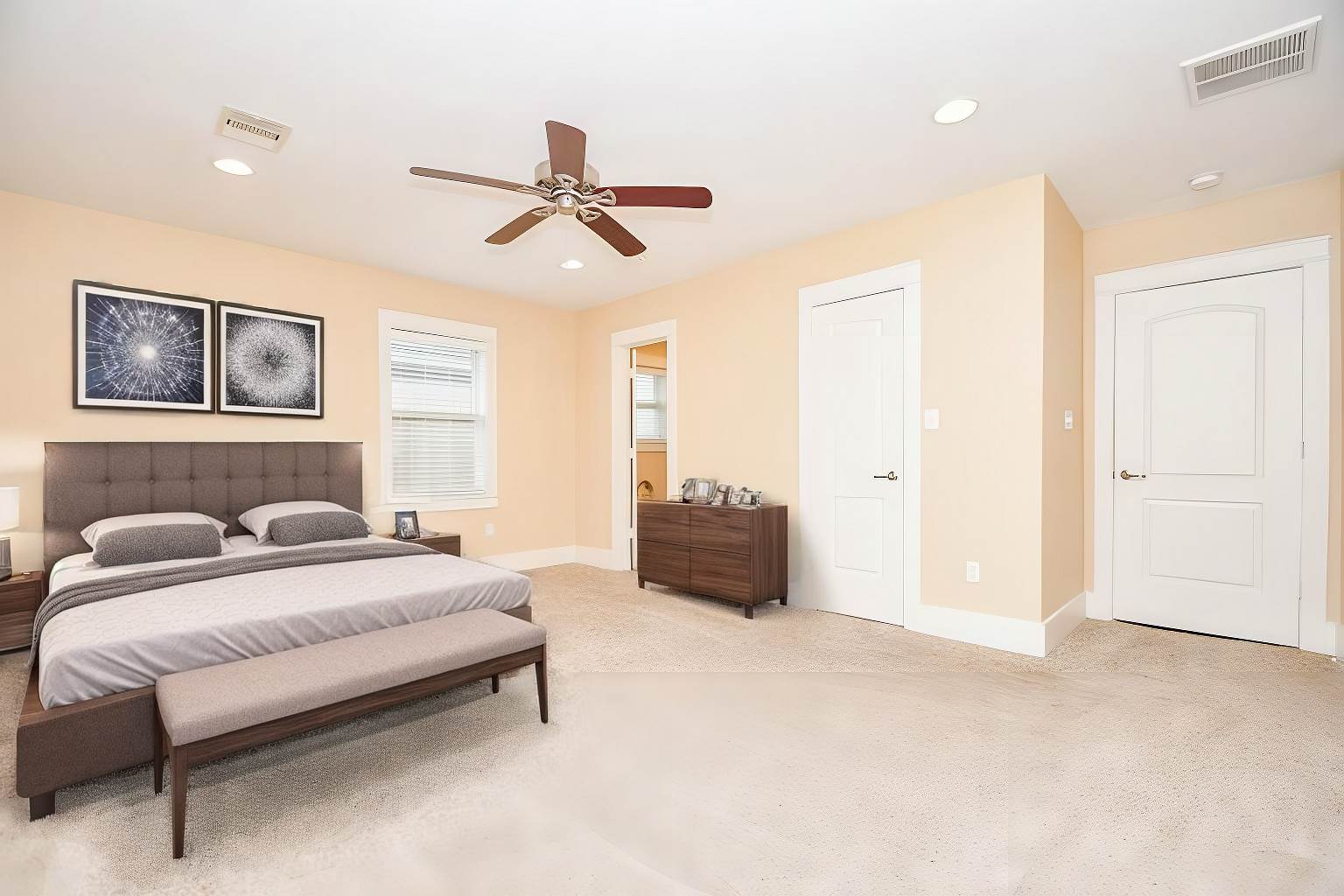 1406 foxwood, houston, TX 77008